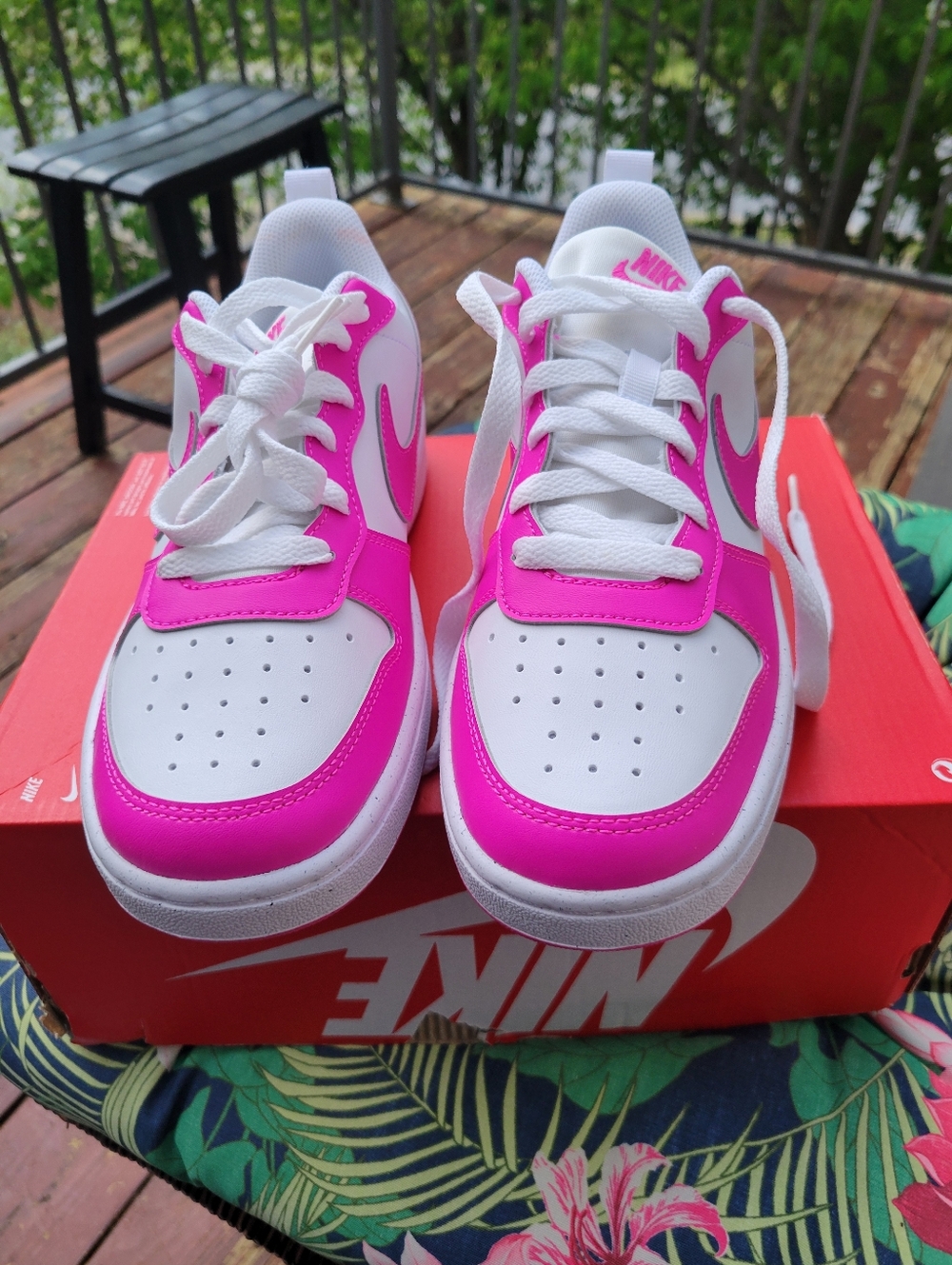 Nike Court Borough NWT - Picture 9 of 10